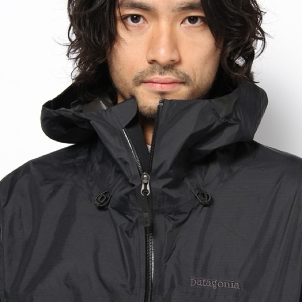 Patagonia M’s Super Cell Jacket – GORE-TEX Paclite® – Size M – Black - Picture 2 of 16